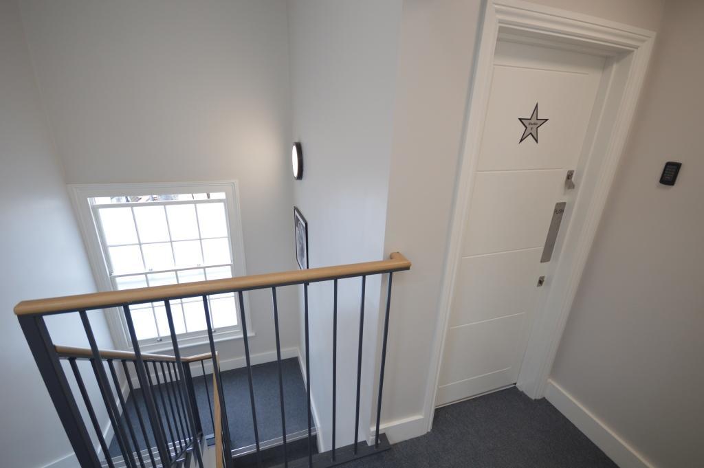 St Anne'S Court By Indigo Flats Apartment London Bagian luar foto