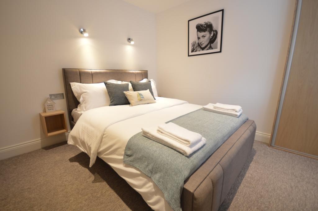 St Anne'S Court By Indigo Flats Apartment London Bagian luar foto