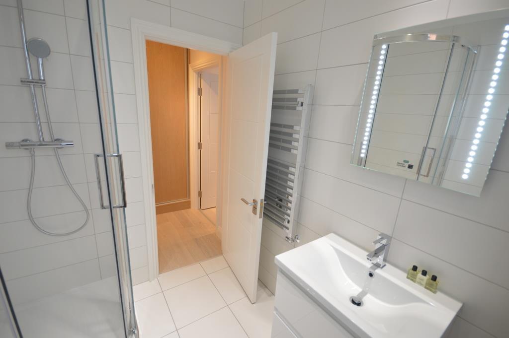 St Anne'S Court By Indigo Flats Apartment London Bagian luar foto